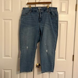 Ava & Viv High-Rise Cropped Distressed Straight Jeans Light Wash -- 20W